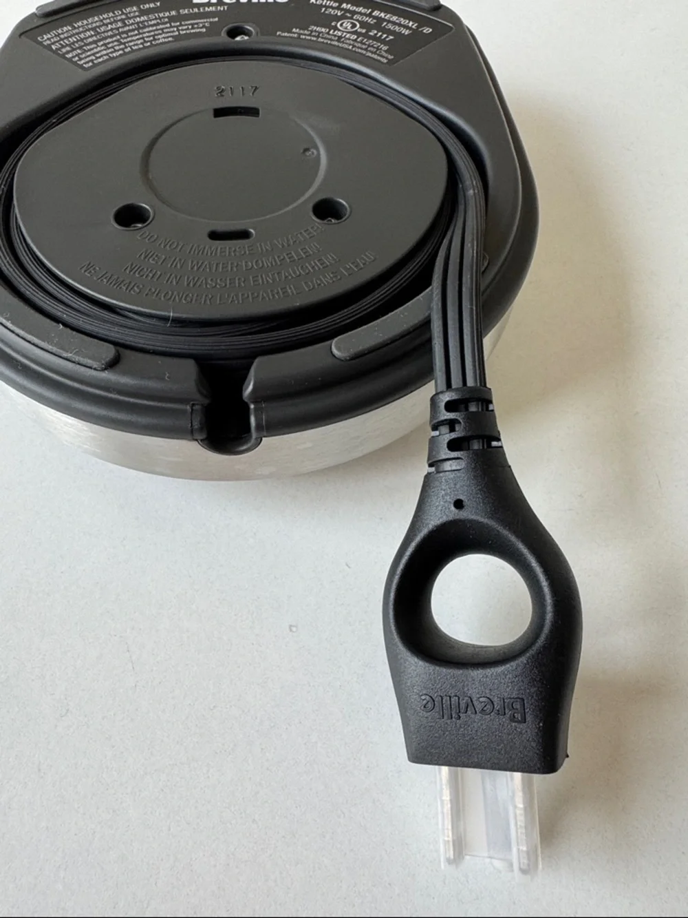 Breville BKE820XL Kettle 7-Cup Electric Kettle Brushes Stainless Steel - Picture 12 of 13